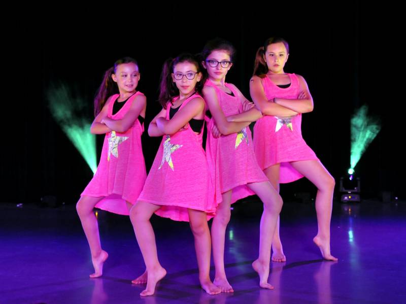Cours collectifs de danse moderne pour enfants de 8-10 ans à Aix en Provence Les Milles (13)