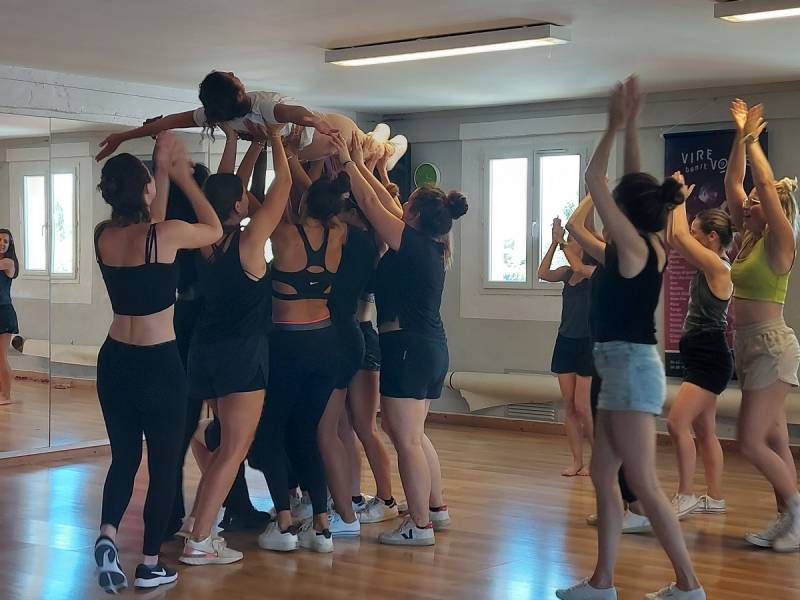 EVJF Danse à Aix en Provence Les Milles (13)
