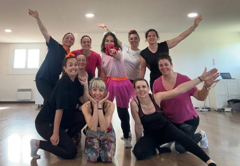 Cours de danse privé entre copines pour EVJF à Aix en Provence Les Milles (13)